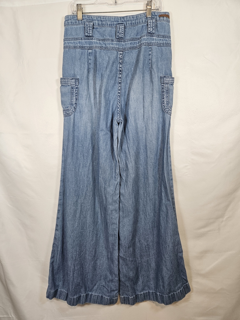 Pilcro By Anthroplogie Light Blue Wide-Leg High-Rise Jeans - Picture 4 of 11